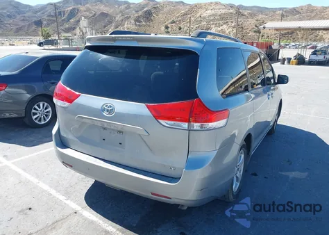 2014 Toyota Sienna Le V6 8 Passenger from USA, damaged, VIN 5TDKK3DC2ES438905